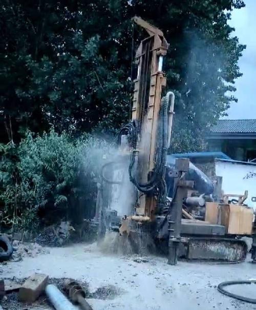 滁州钻岩石井